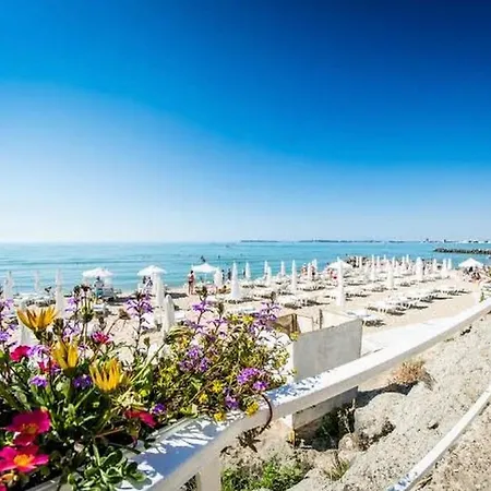 Flat At Prestige Fort Beach